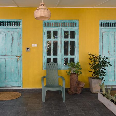 Capital Trincomalee Hotel Buitenkant foto
